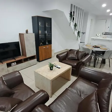 Kato Maisonette 400m From The *