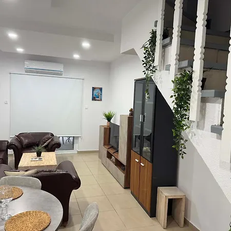 בית נופש Kato Maisonette 400m From The *
