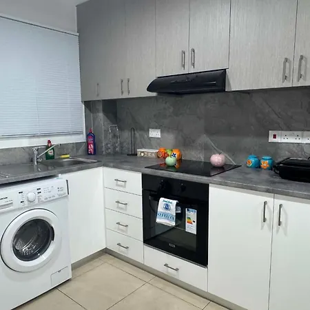 בית נופש Kato Maisonette 400m From The פאפוס