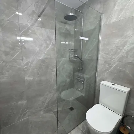 Kato Maisonette 400m From The * פאפוס